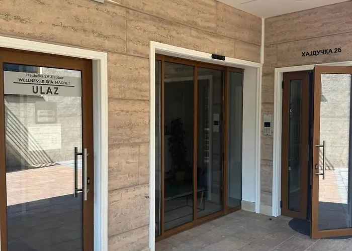 Magnet 12 * 즐라티보